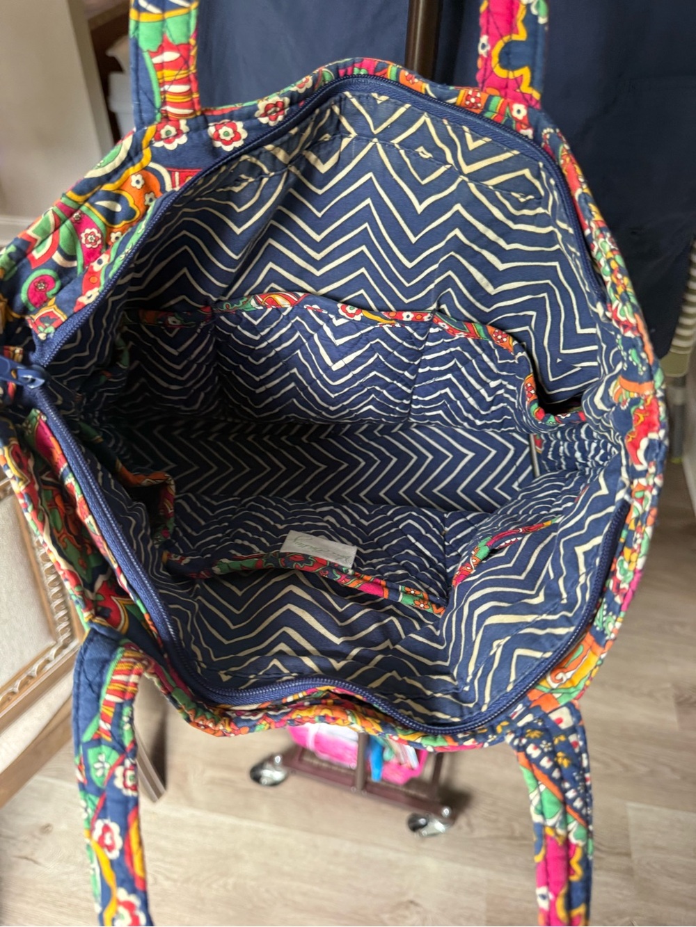 Vera Bradley Get Carried Away Bag in Venetian Paisley - Picture 4 of 6